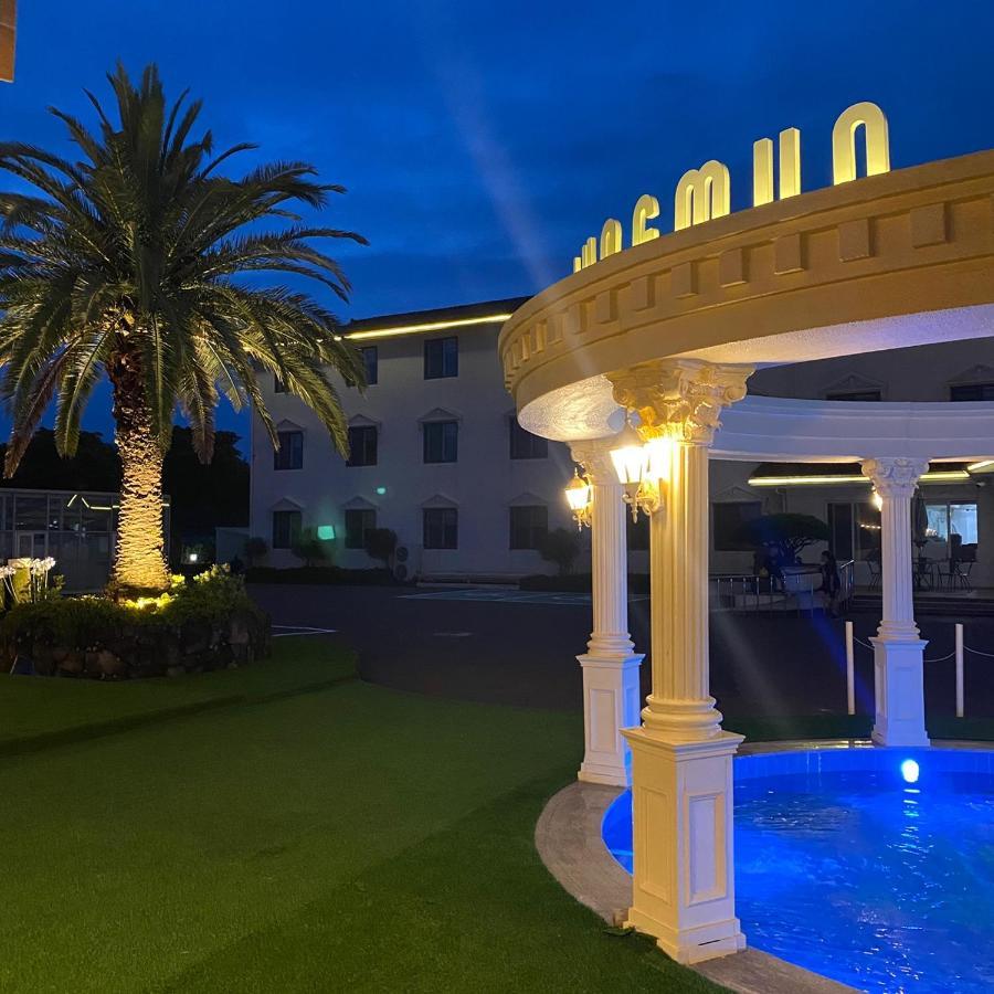 Jungmun Resort Jeju Сеогвипо Екстериор снимка