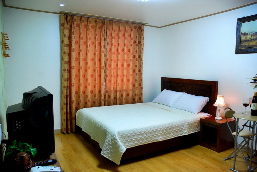 Jungmun Resort Jeju Сеогвипо Екстериор снимка