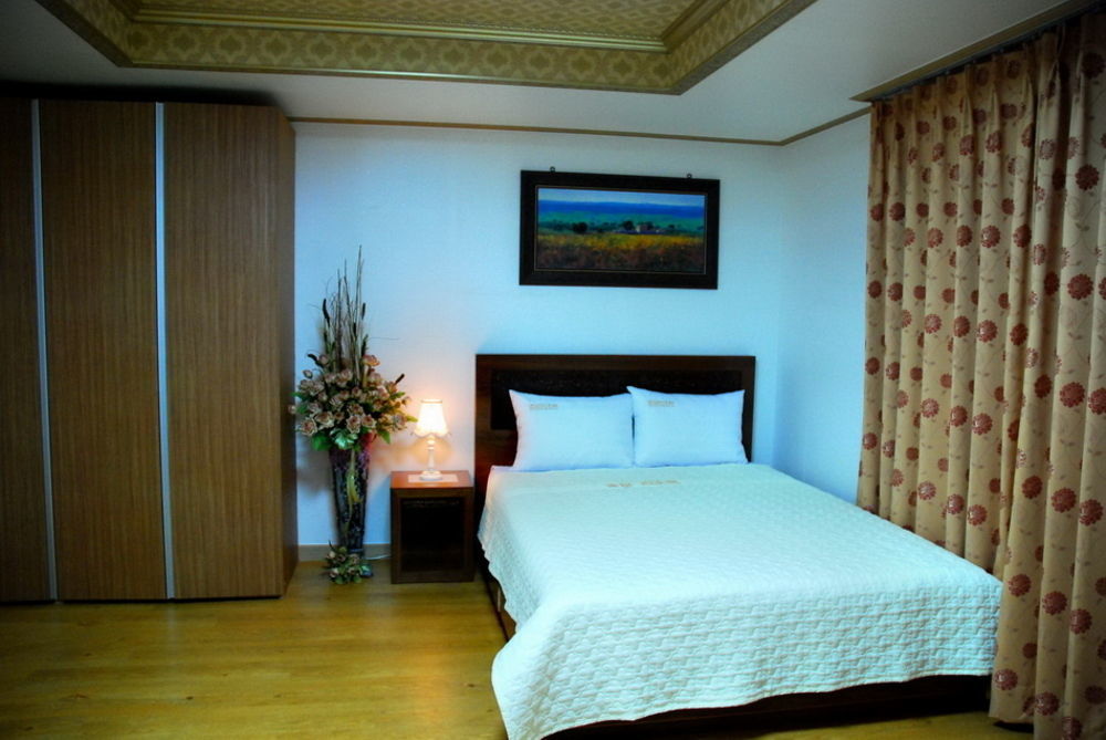 Jungmun Resort Jeju Сеогвипо Екстериор снимка
